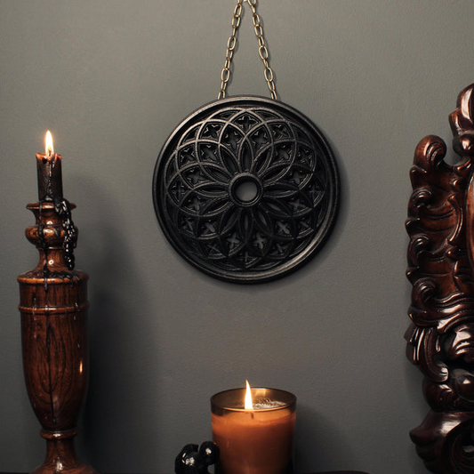 Rosace gothique noire avec chaîne (VINCENT)