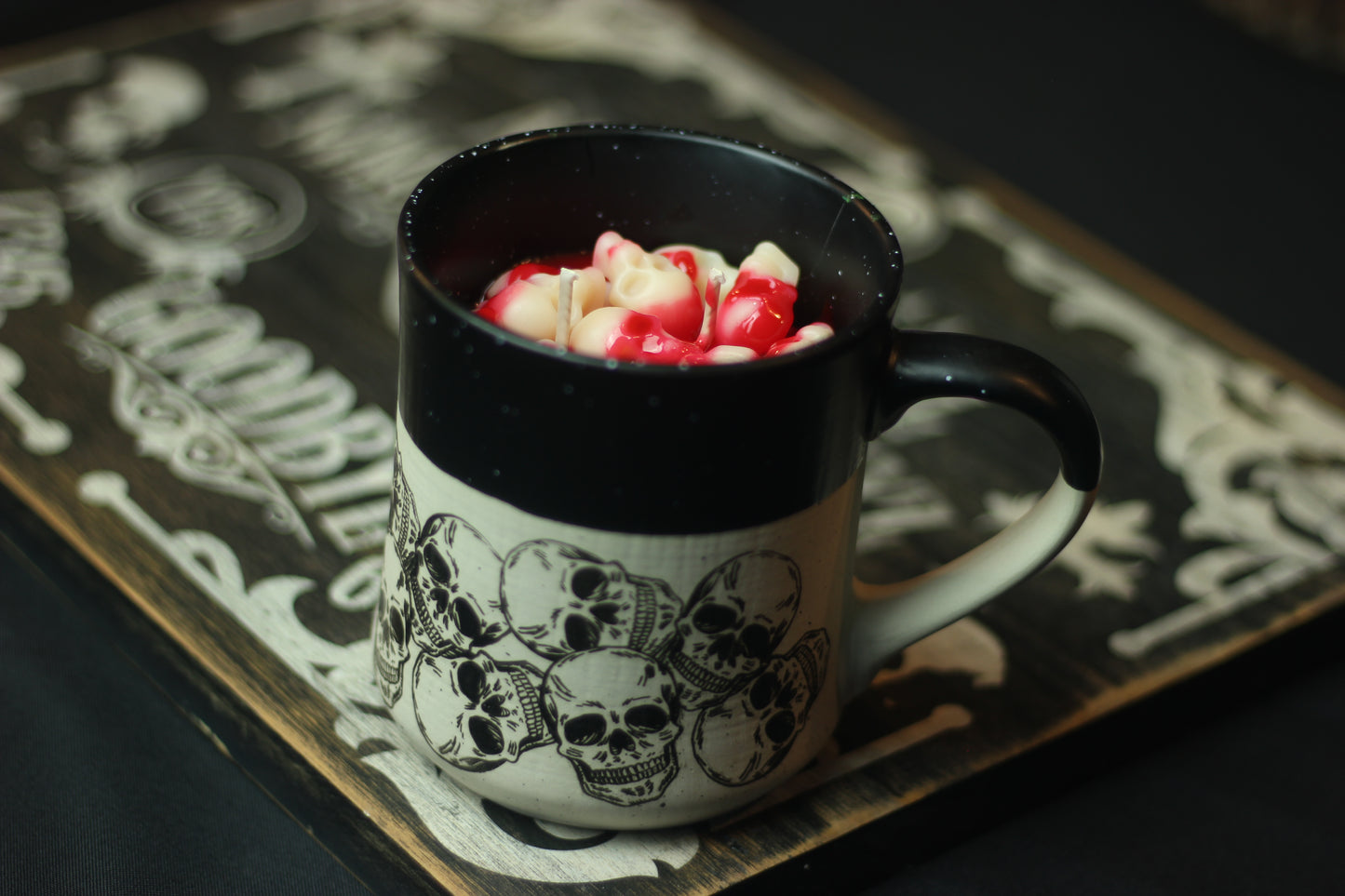 Bougie mug crâne grès