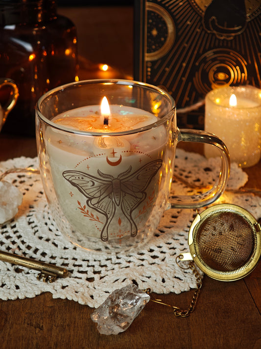 Bougie mug Moth et infuseur à thé