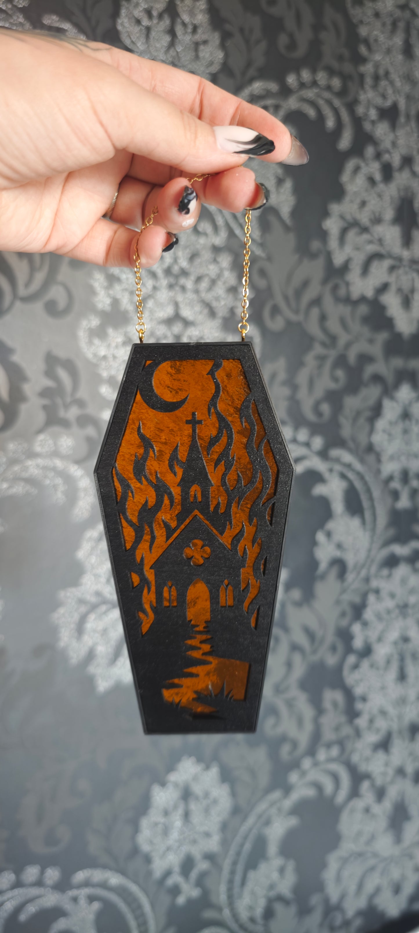 Cercueil verre chapelle ambre