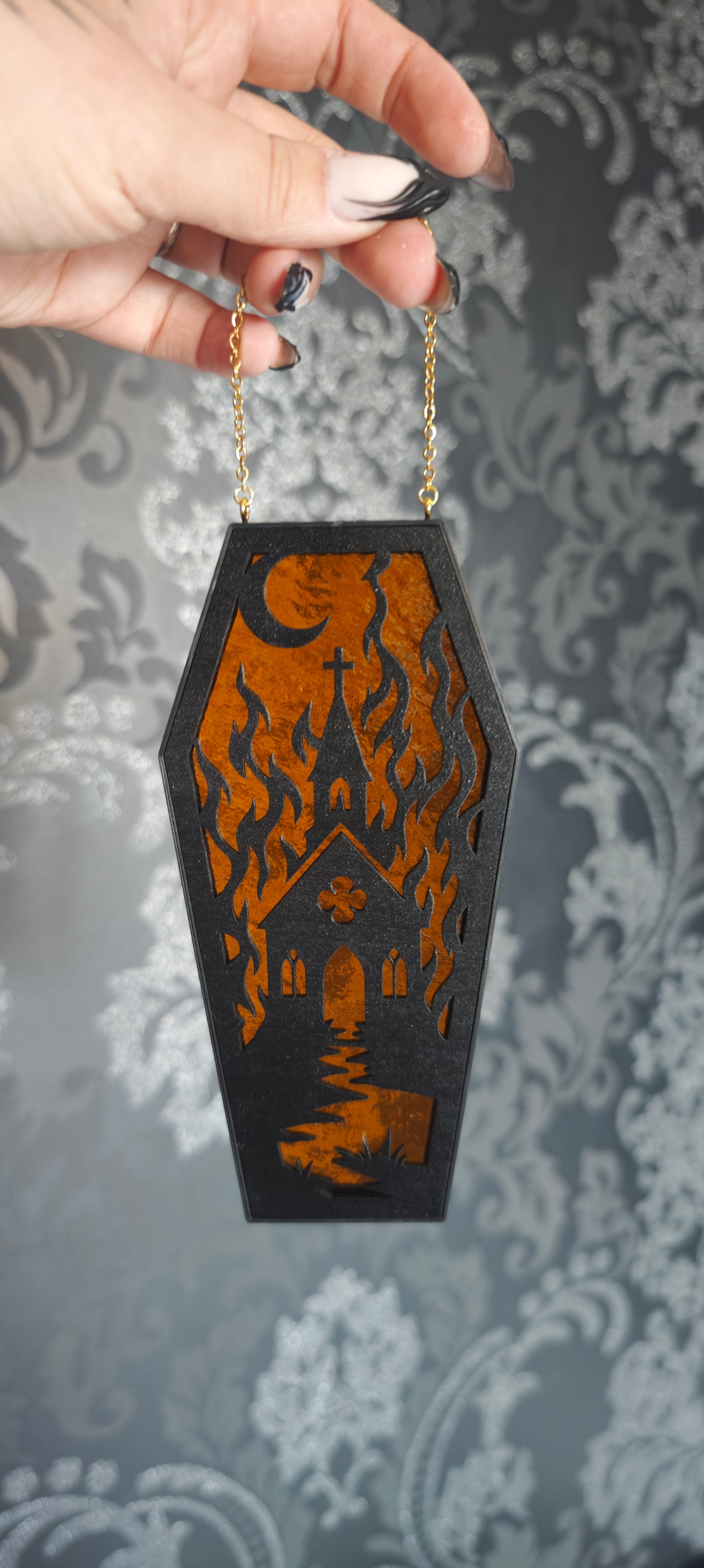 Cercueil verre chapelle ambre