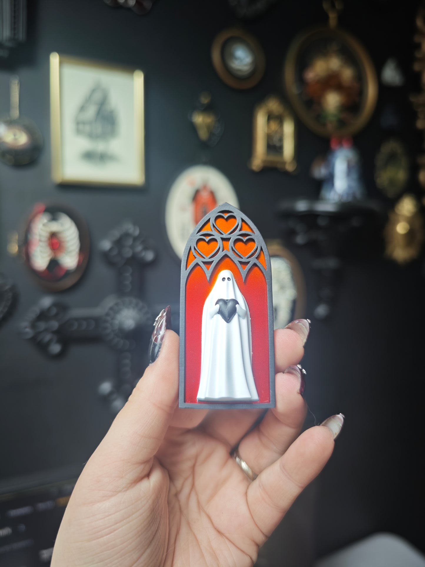 Magnet fantôme cathédrale dégradé rouge orange arche coeur