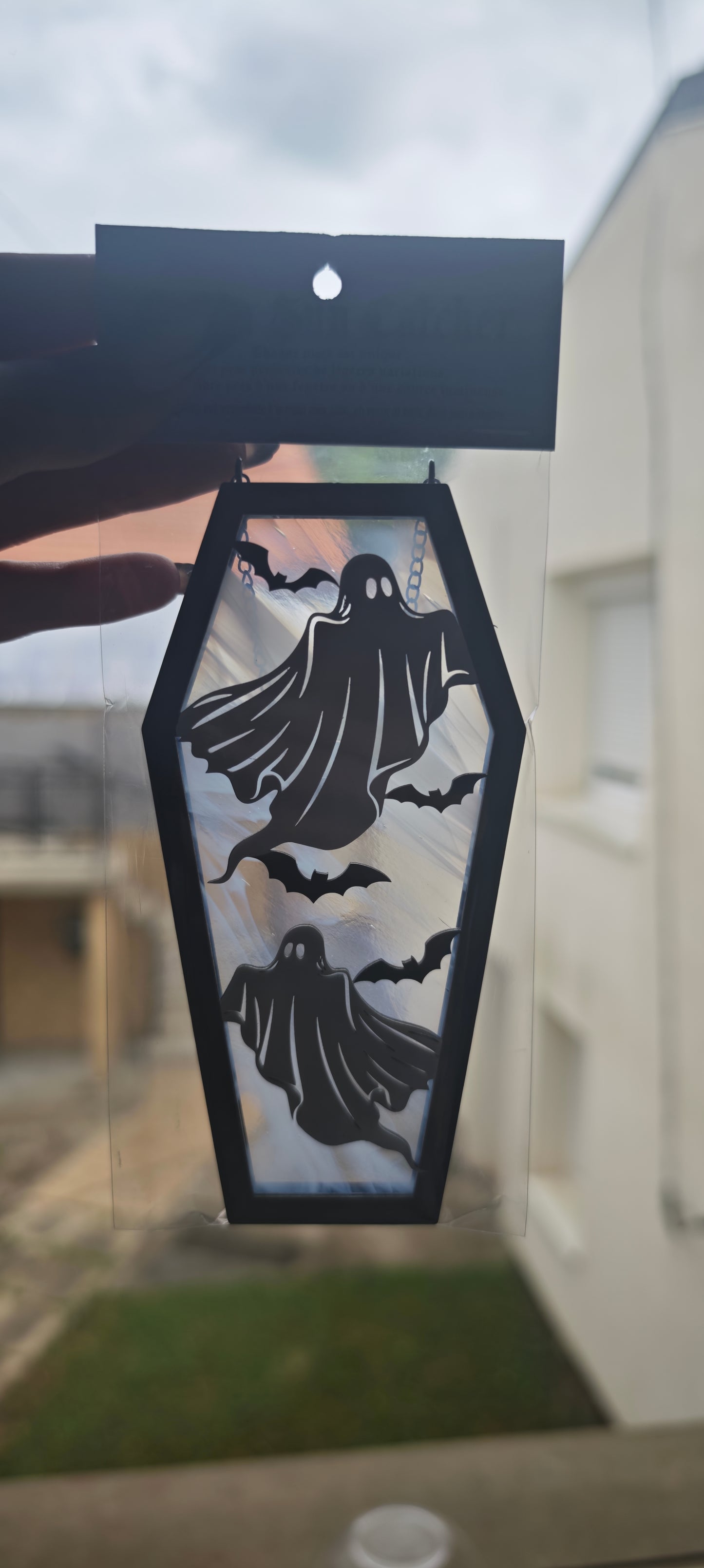 Cercueil verre blanc fumé fantômes