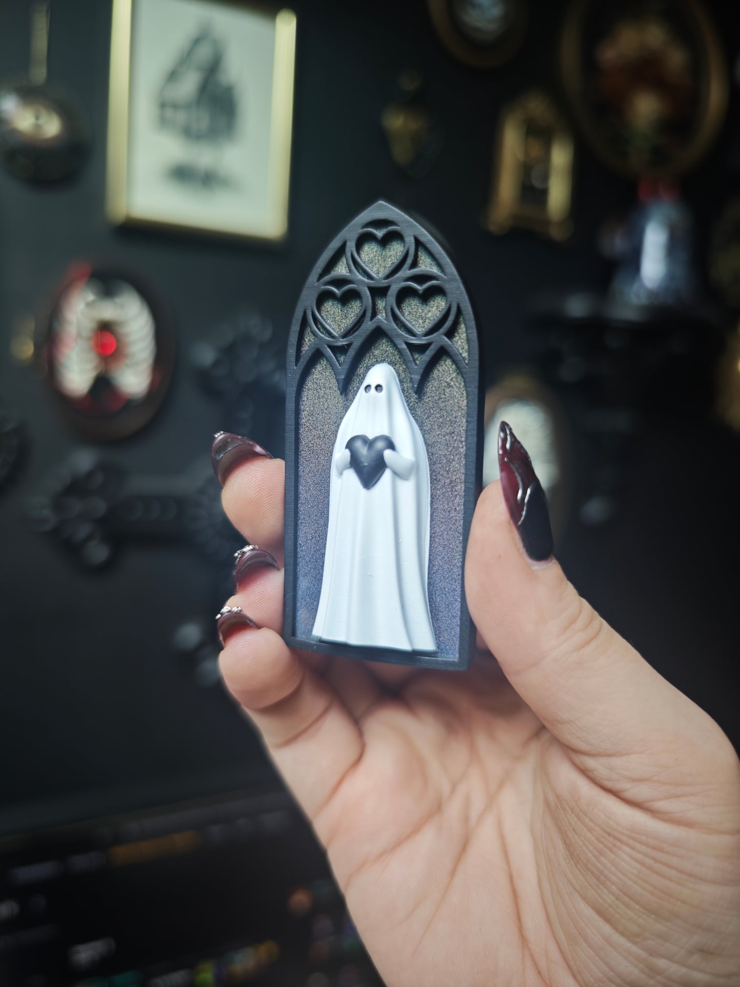 Magnet fantôme cathédrale holographique arche coeur