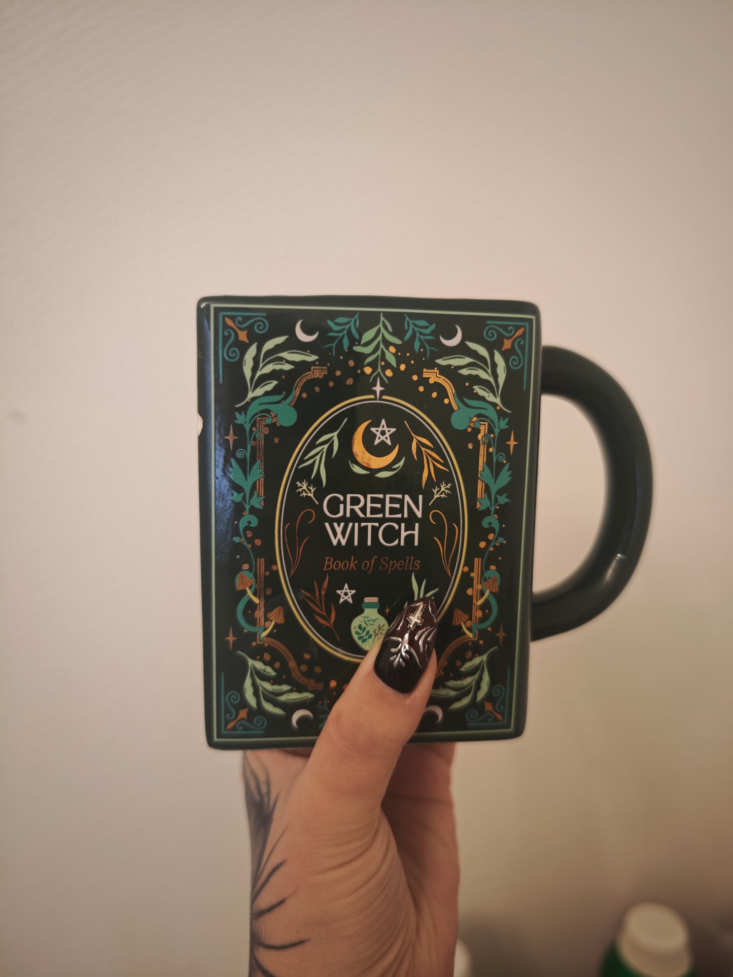 IMPARFAIT Mug Green Witch
