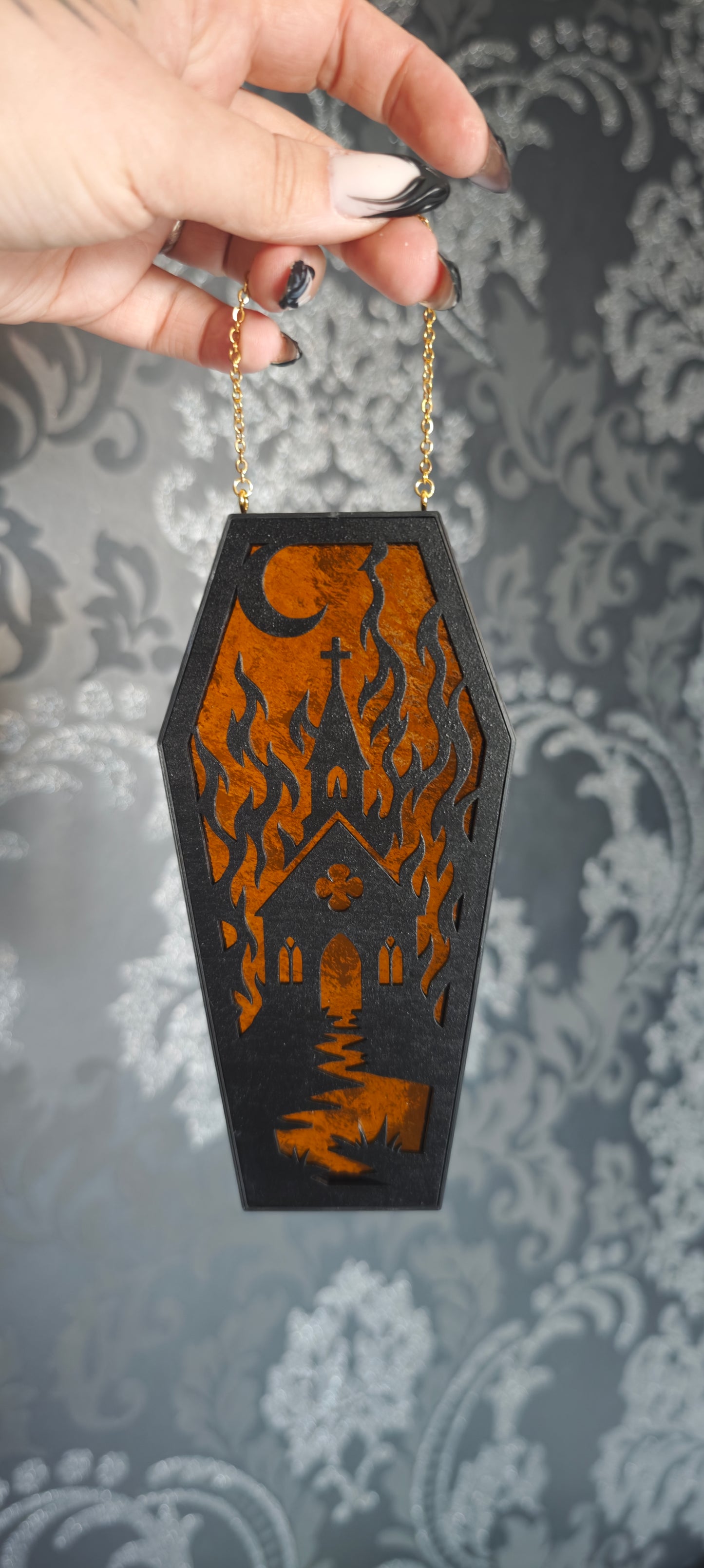Cercueil verre chapelle ambre