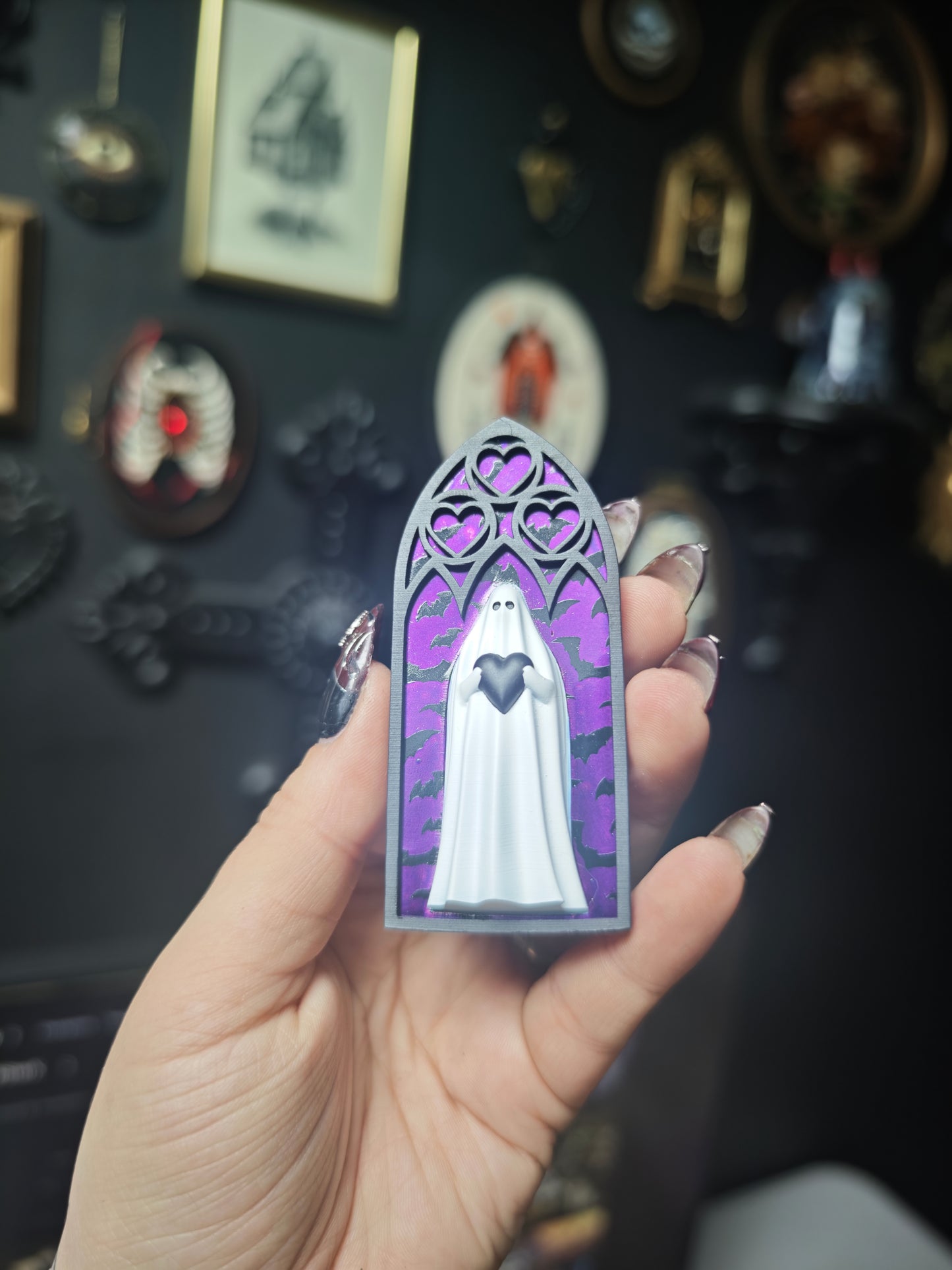 Magnet fantôme cathédrale violet chauve souris arche coeur