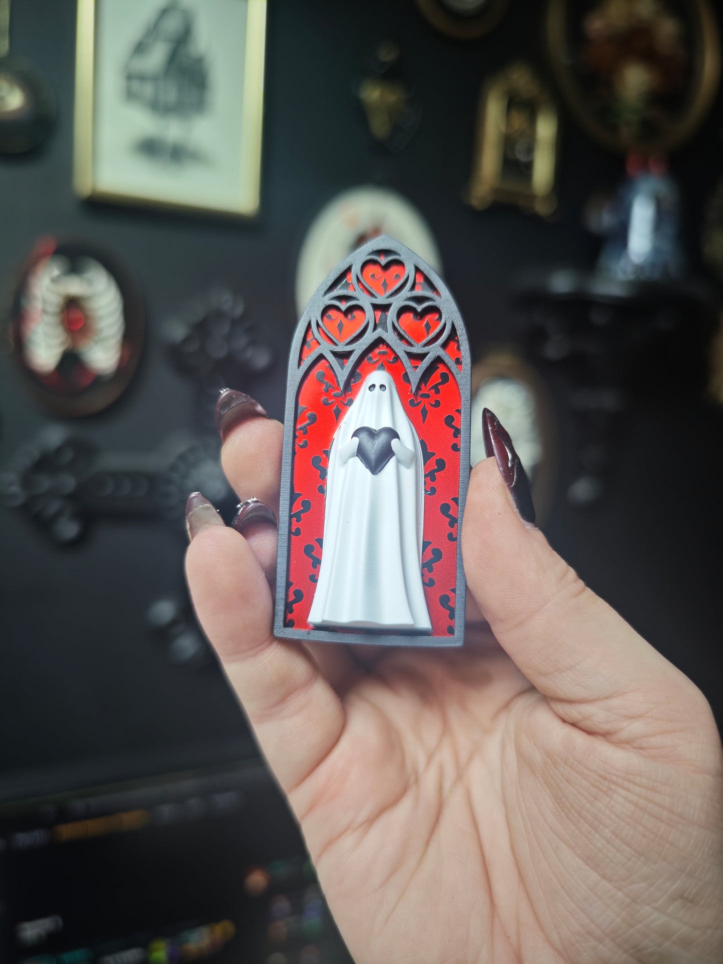 Magnet fantôme cathédrale rouge baroque arche coeur